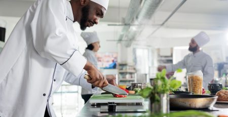 Professional cleaning for restaurants during the Christmas party season