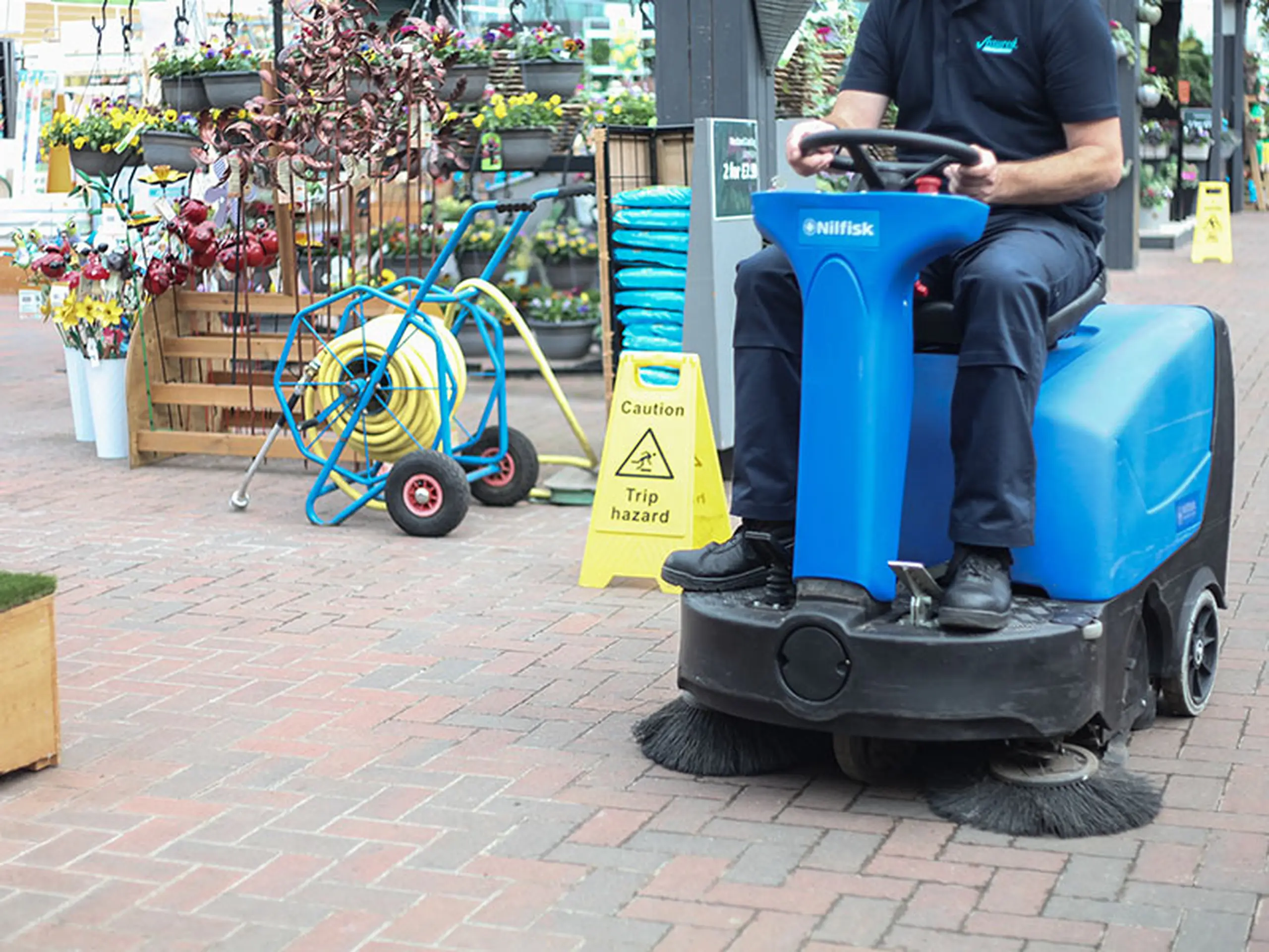 contract-cleaning-services Contract Cleaning Services